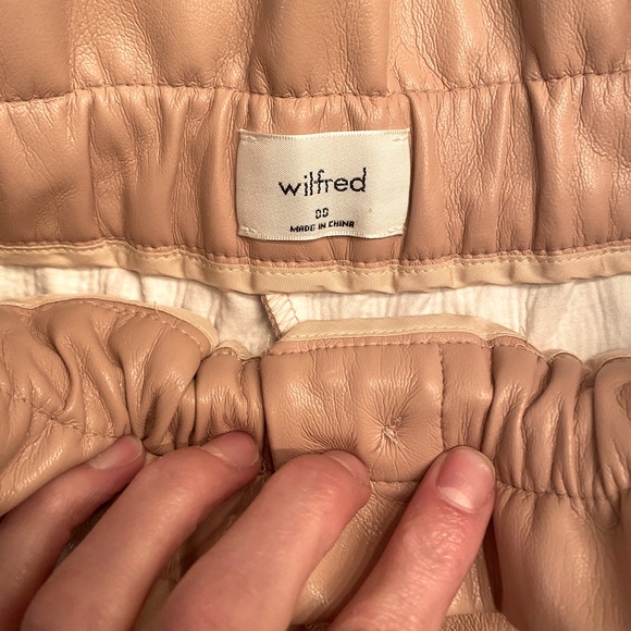 Faux leather high waisted short. Wilfred, Size 00 but fits more like a small - Picture 2 of 2